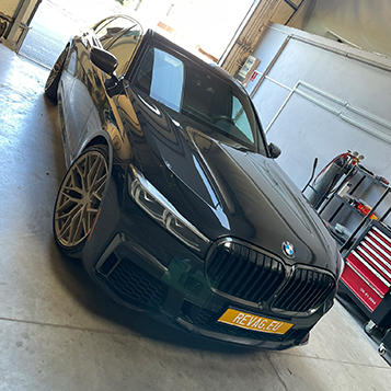 BMW 7 G12 2020