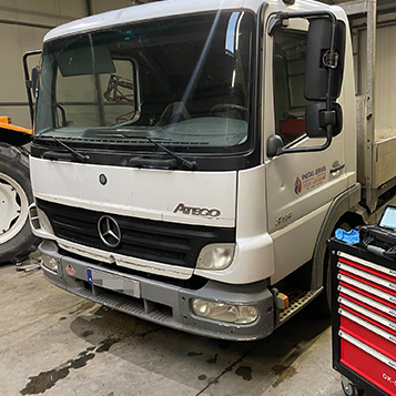 Mercedes Atego 815